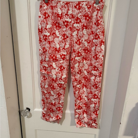 Josephine Chaus Red and White Floral Capris for Casual Wear - Picture 2 of 6